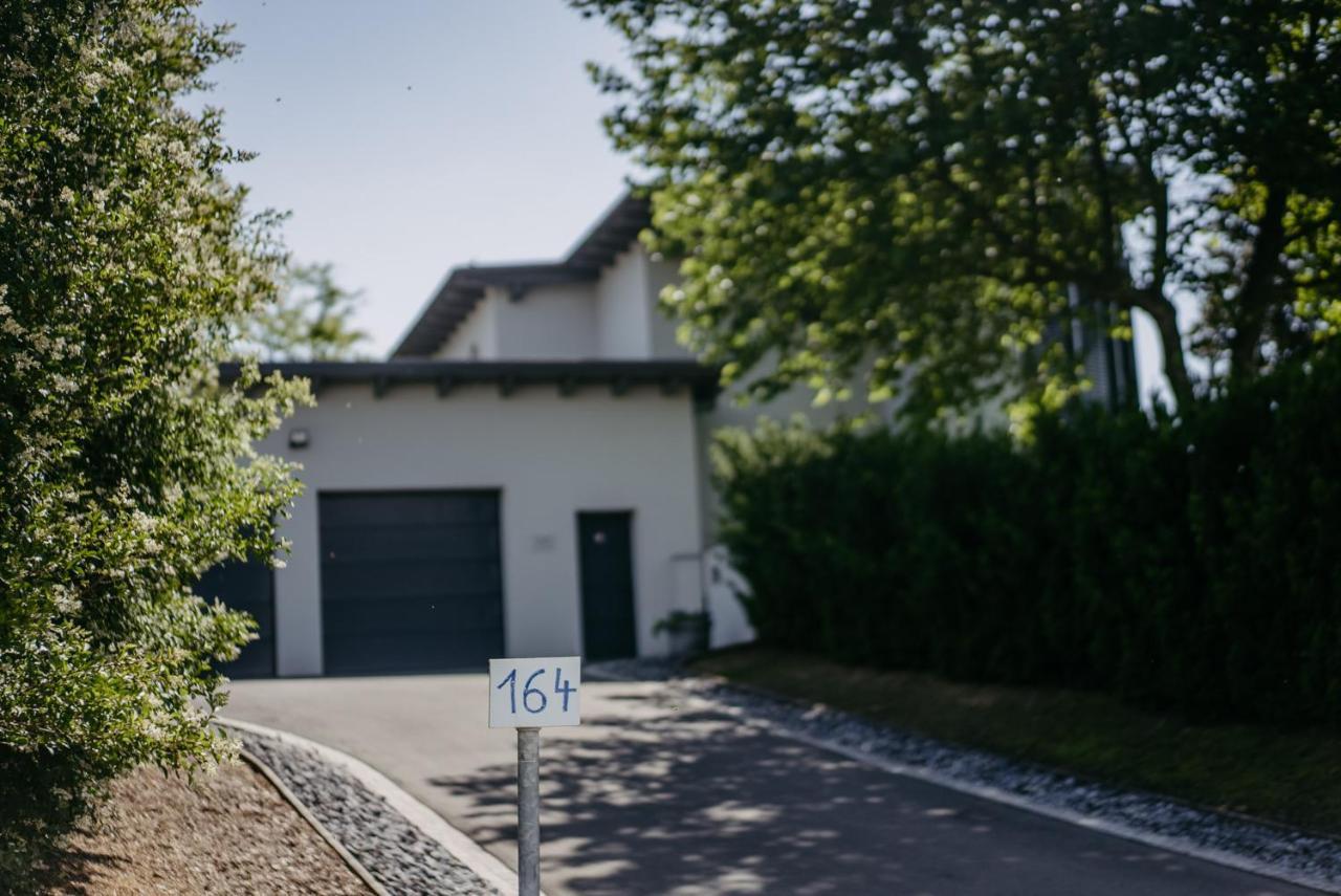 Haus Luna - Privatzimmer Im Sonnigen Suedburgenland Hackerberg ภายนอก รูปภาพ
