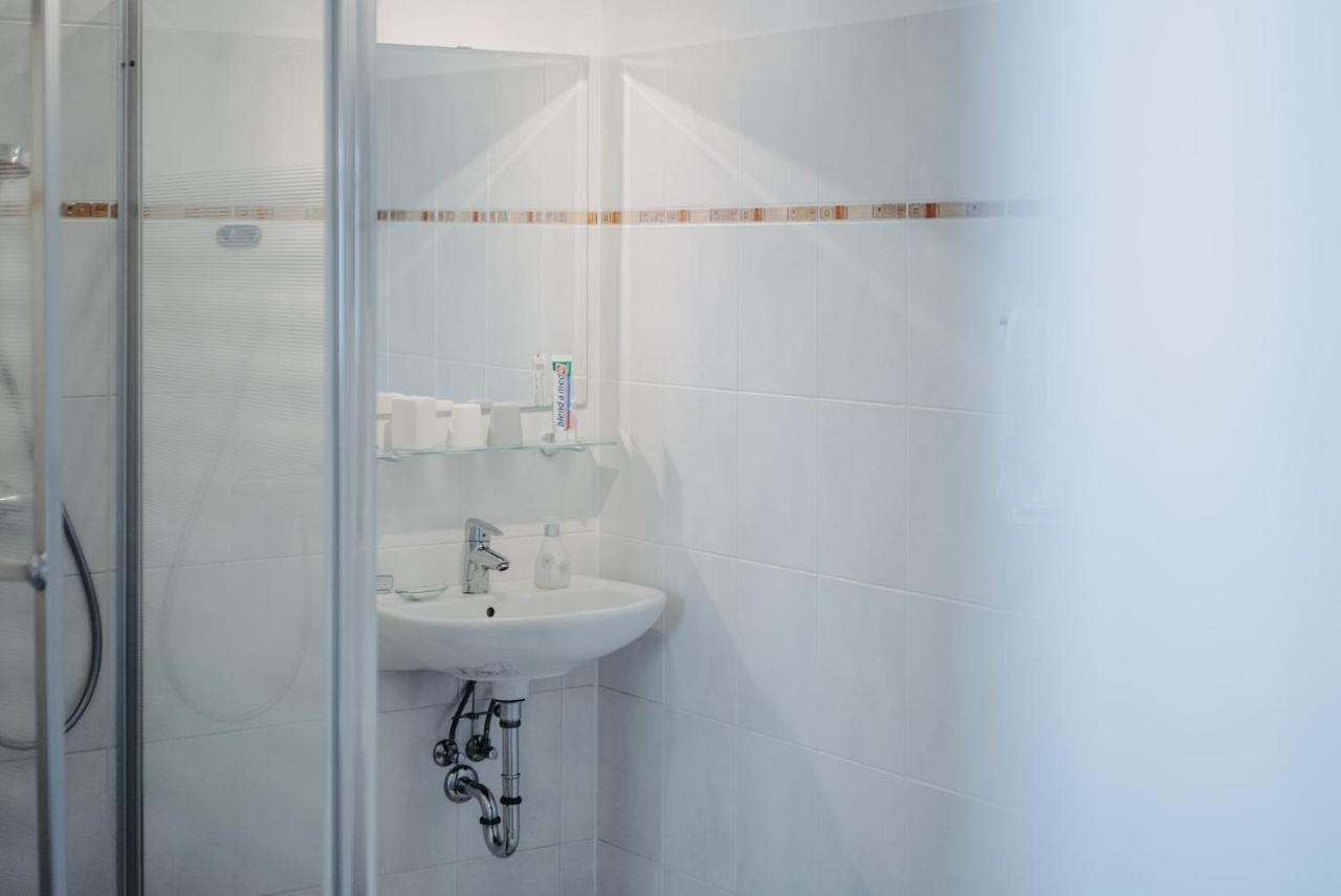 Haus Luna - Privatzimmer Im Sonnigen Suedburgenland Hackerberg ภายนอก รูปภาพ