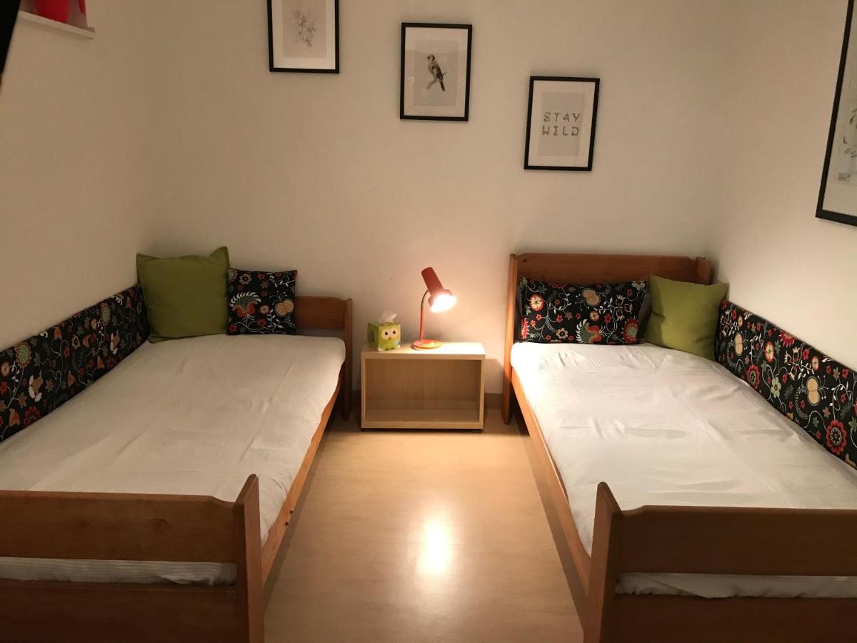Haus Luna - Privatzimmer Im Sonnigen Suedburgenland Hackerberg ภายนอก รูปภาพ